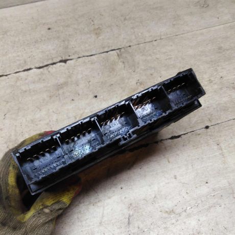 blok-upravleniia-centralnym-zamkom-ford-mondeo-3-art-95382-big-4
