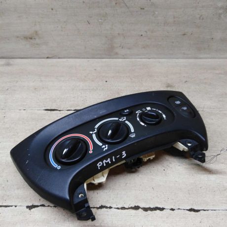 blok-upravleniia-peckoi-i-kondicionerom-renault-megane-i-art-95570-big-3