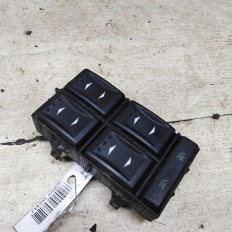 blok-upravleniia-steklopodieemnikami-ford-mondeo-3-art-95645-big-0