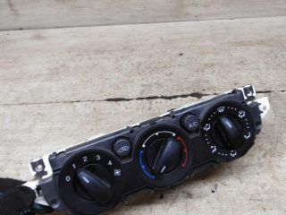 blok-upravleniia-peckoi-i-kondicionerom-ford-focus-2-dorestailing-art-96913