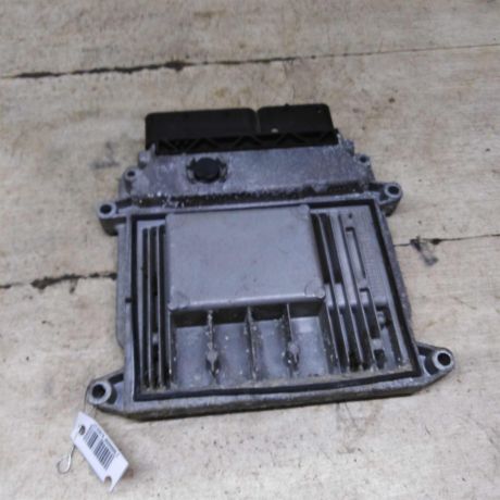 blok-upravleniia-dvigatelem-kia-ceed-i-art-97111-big-0