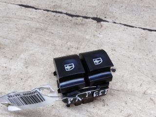 blok-upravleniia-steklopodieemnikami-renault-sandero-stepway-ii-renault-logan-2-renault-sandero-2-art-97271