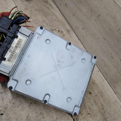 blok-upravleniia-dvigatelem-cdda-ford-focus-i-art-98235-big-1