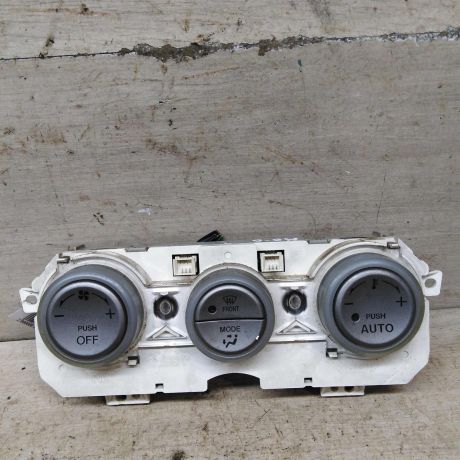 blok-upravleniia-peckoi-mazda-6-gg-art-98495-big-0