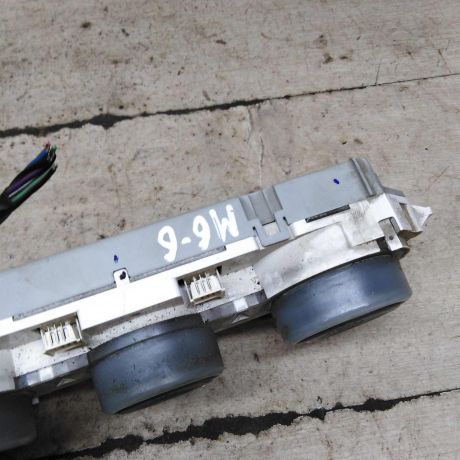 blok-upravleniia-peckoi-mazda-6-gg-art-98495-big-1