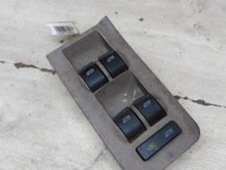 blok-upravleniia-steklopodieemnikamii-audi-a6-c5-art-99729