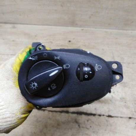 blok-upravleniia-svetom-ford-focus-i-art-100096-big-0