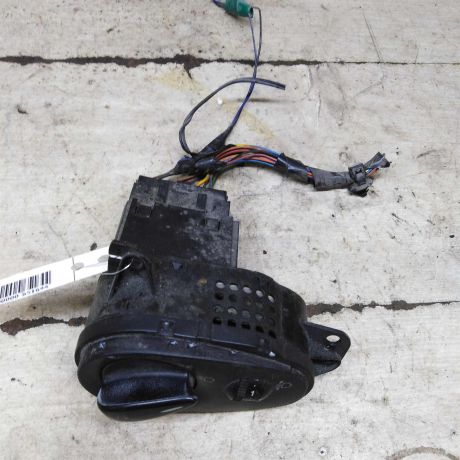 blok-upravleniia-svetom-ford-focus-i-art-100096-big-1