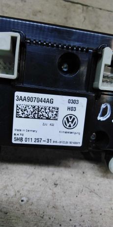 blok-upravleniia-peckoi-i-klimat-kontrolem-volkswagen-jetta-vi-art-100974-big-2