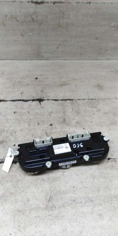 blok-upravleniia-peckoi-i-klimat-kontrolem-volkswagen-jetta-vi-art-100974-big-3