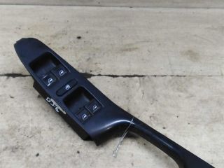 blok-upravleniia-steklopodieemnikami-volkswagen-jetta-vi-art-100985