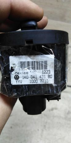 blok-upravleniia-svetom-volkswagen-jetta-vi-art-101166-big-5