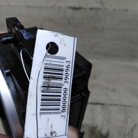 blok-upravleniia-peckoi-i-klimat-kontrolem-renault-fluence-i-art-101590-big-2