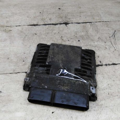 blok-upravleniia-dvigatelem-cbs-volkswagen-jetta-vi-art-101864-big-1