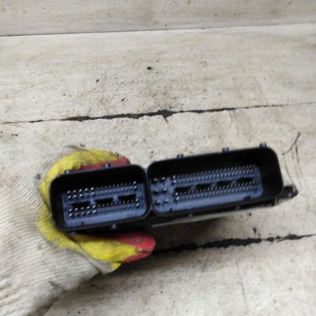 blok-upravleniia-dvigatelem-cbs-volkswagen-jetta-vi-art-101864-big-3