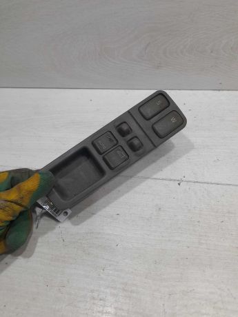 blok-upravleniia-steklopodieemnikami-volvo-s40-volvo-v40-art-101876-big-5