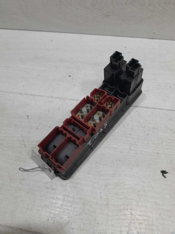blok-upravleniia-steklopodieemnikami-volvo-s40-volvo-v40-art-101876-big-4