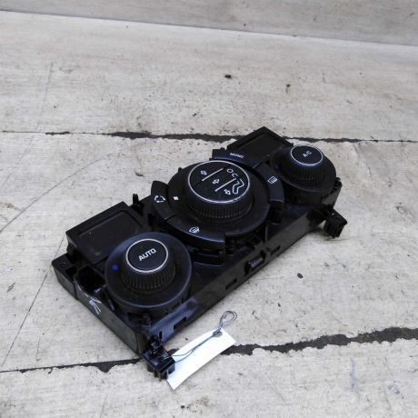 blok-upravleniia-peckoi-i-kondicionerom-peugeot-308-i-art-102156-big-5