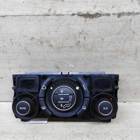 blok-upravleniia-peckoi-i-kondicionerom-peugeot-308-i-art-102156-big-0