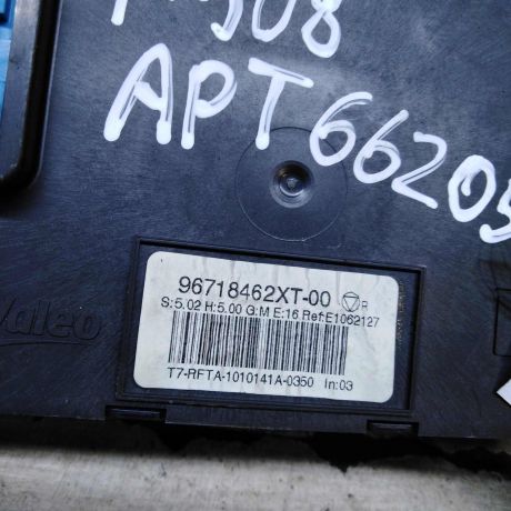 blok-upravleniia-peckoi-i-kondicionerom-peugeot-308-i-art-102156-big-1