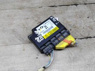 blok-upravleniia-airbag-poduskoi-bezopasnosti-renault-fluence-i-art-102365