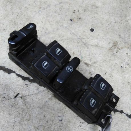 blok-upravleniia-steklopodieemnikami-volkswagen-bora-volkswagen-jetta-4-volkswagen-golf-4-art-102601-big-0