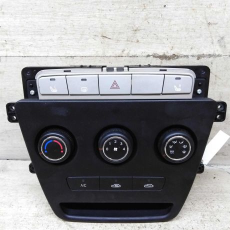 blok-upravleniia-peckoi-i-kondicionerom-geely-emgrand-x7-art-103189-big-0
