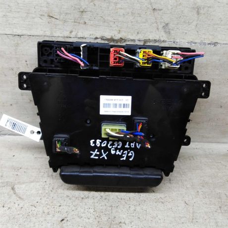 blok-upravleniia-peckoi-i-kondicionerom-geely-emgrand-x7-art-103189-big-2