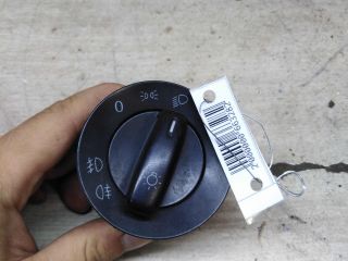 blok-upravleniia-svetom-volkswagen-jetta-5-art-103851