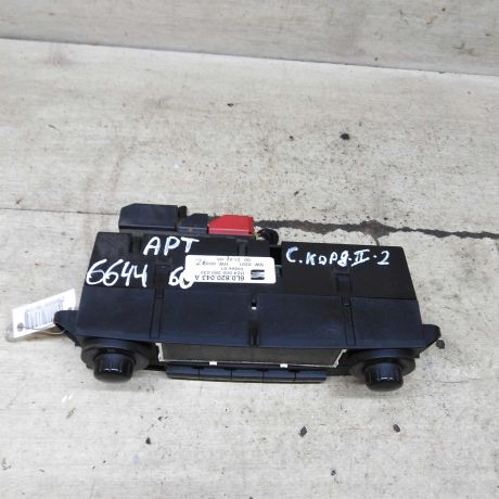 blok-upravleniia-peckoi-i-kondicionerom-seat-cordoba-ii-art-104139-big-3