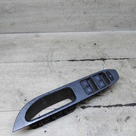 blok-upravleniia-steklopodieemnikami-seat-cordoba-ii-art-104141-big-0