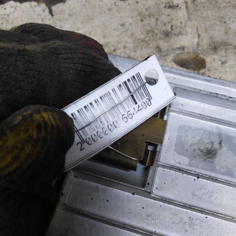 blok-upravleniia-dvigatelem-ahl-16i-audi-a4-b5-volkswagen-passat-b5-art-104162-big-1