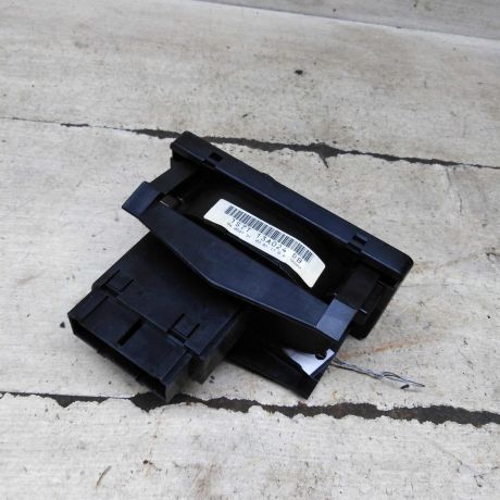 blok-upravleniia-svetom-ford-mondeo-3-art-104643-big-2