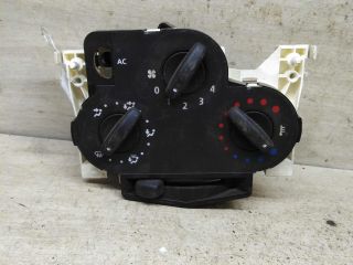blok-upravleniia-peckoi-i-kondicionerom-renault-logan-i-art-105003
