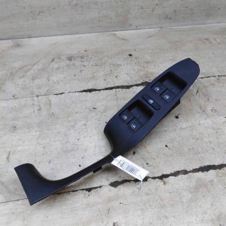 blok-upravleniia-steklopodieemnikami-volkswagen-jetta-vi-art-105369-big-0