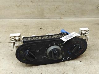 blok-upravleniia-peckoi-renault-logan-i-art-105740