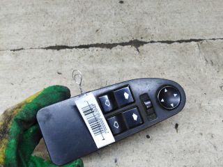 blok-upravleniia-steklopodieemnikami-bmw-e39-art-105836