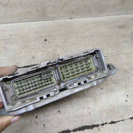 blok-upravleniia-dvigatelem-e320-mercedes-e-klass-w210-art-106161-big-3