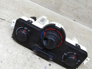 blok-upravleniia-peckoi-i-kondicionerom-renault-megane-ii-art-106270