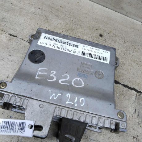 blok-upravleniia-dvigatelem-a2105450632-e320-32i-mercedes-e-klass-w210-art-106456-big-0