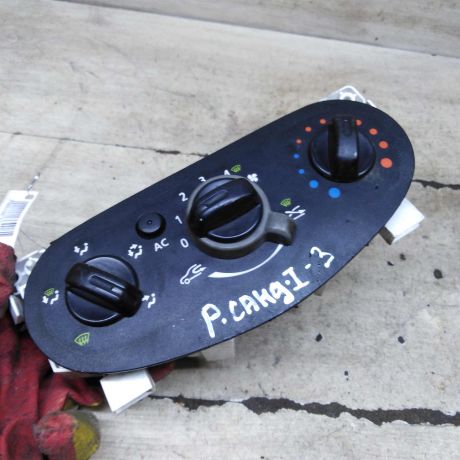 blok-upravleniia-peckoi-renault-sandero-i-art-109036-big-1