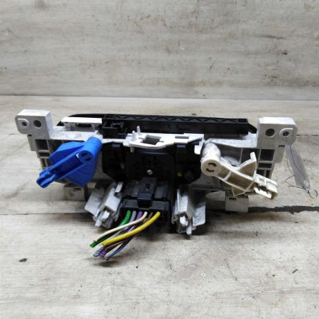 blok-upravleniia-peckoi-renault-sandero-i-art-109036-big-4