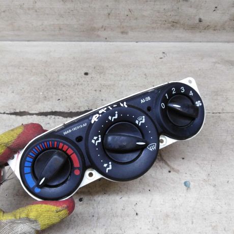 blok-upravleniia-peckoi-ford-focus-1-art-109517-big-4