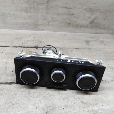 blok-upravleniia-peckoi-volkswagen-passat-b5-art-109662-big-0