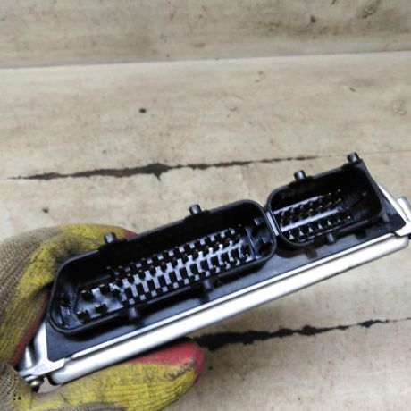 blok-upravleniia-dvigatelem-ebu-audi-a6-c5-art-109736-big-1