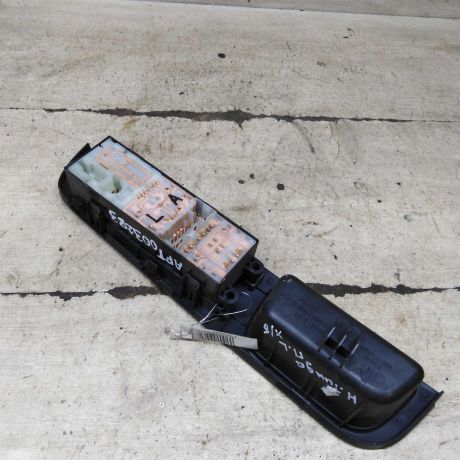 blok-upravleniia-steklopodieemnikami-nissan-tiida-i-art-109975-big-3