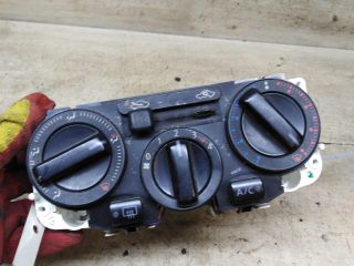 blok-upravleniia-peckoi-i-kondicionerom-nissan-tiida-i-art-109988