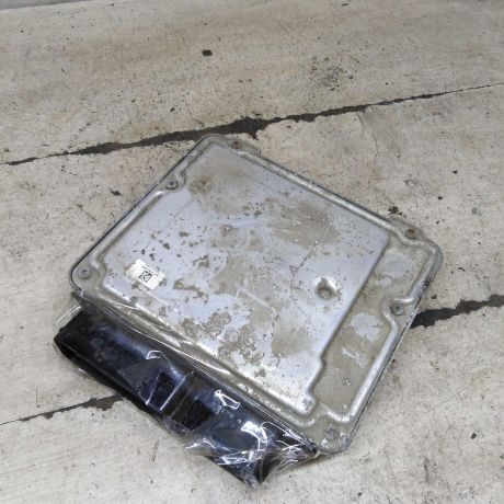 blok-upravleniia-dvigatelem-ebu-volkswagen-passat-b6-art-110394-big-0