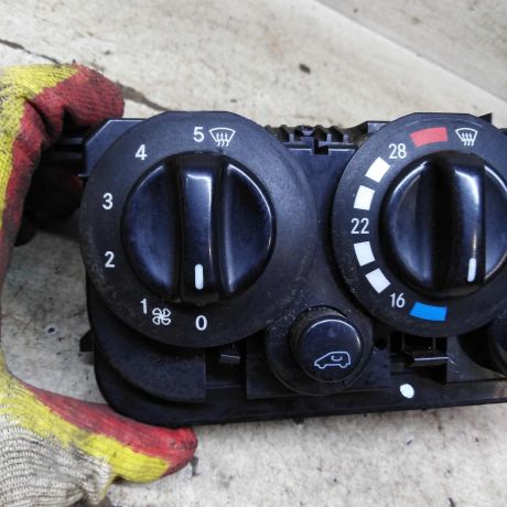 blok-upravleniia-peckoi-mercedes-a-klass-i-w168-restailing-art-110669-big-1