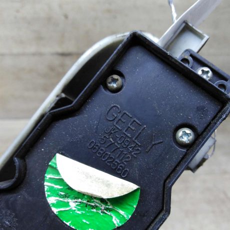 blok-upravleniia-steklopodieemnikami-geely-emgrand-ec7-art-111136-big-4